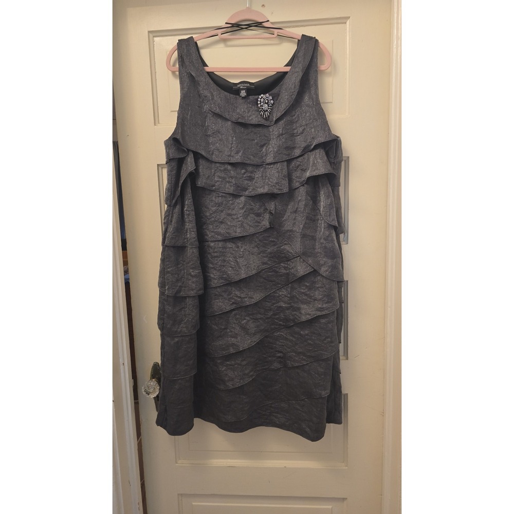 R&M Richards Women Metallic Tiered Midi Formal Dress Brooch Grey 20W - Picture 1 of 5